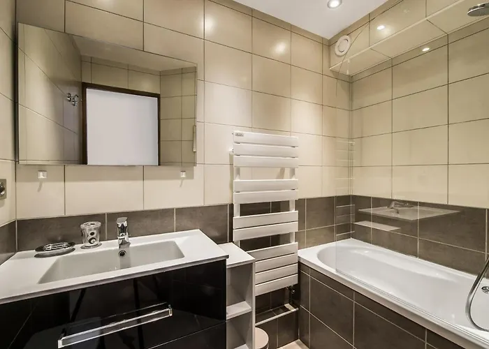 Renove Au Centre De 1650, Acces Direct Aux Pistes - Fr-1-563-59 *