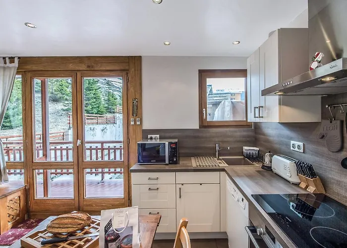 Renove Au Centre De 1650, Acces Direct Aux Pistes - Fr-1-563-59 Daire Courchevel