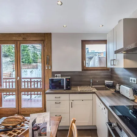 Renove, Au Pied, En Plein Centre De Moriond - Fr-1-563-59 Apartment Courchevel